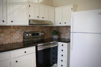 925 Cleveland St in Greenville, SC - Building Photo - Building Photo
