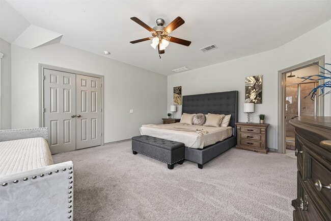 property at 6 Log House Ct