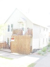 2208 W 2nd St in Duluth, MN - Building Photo - Building Photo