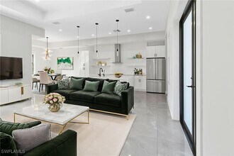 2740 35th Ave NE in Naples, FL - Building Photo - Building Photo