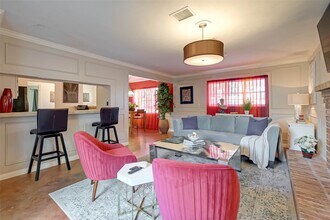 6018 Berendo St in Houston, TX - Building Photo - Building Photo