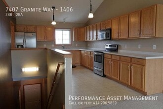 7407 Granite Way in Mount Pleasant, WI - Building Photo - Building Photo