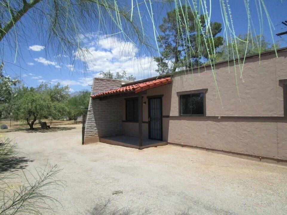 4237 E Glenn St in Tucson, AZ - Building Photo