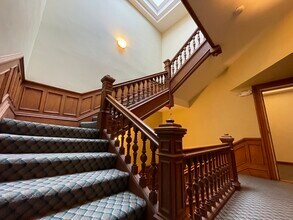 4 Davis Ave in Brookline, MA - Foto de edificio - Building Photo