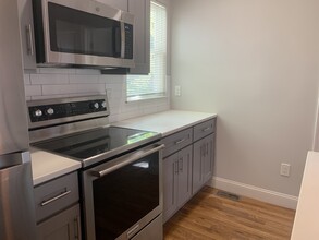 12 Harding St, Unit 1 in Cambridge, MA - Building Photo - Building Photo