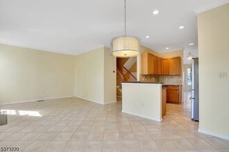 168 Gladstone Dr in Parsippany Troy Hills, NJ - Building Photo - Building Photo