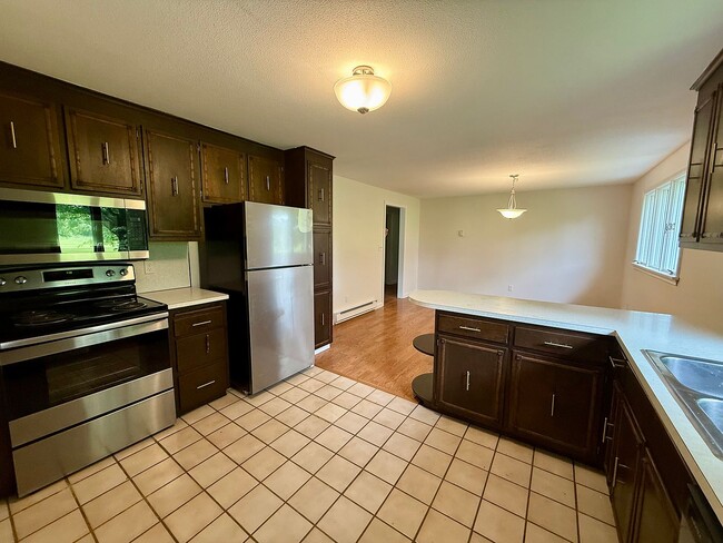 property at 1670 Kensington Rd