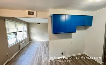 2817 Noble Rd in Cleveland Heights, OH - Building Photo - Building Photo