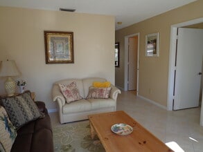 1168 Amaryllis Ct in Wellington, FL - Foto de edificio - Building Photo