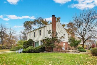 4350 Bobolink Terrace in Skokie, IL - Building Photo - Building Photo