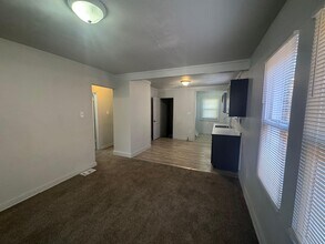 15018 Pinehurst St in Detroit, MI - Building Photo - Building Photo