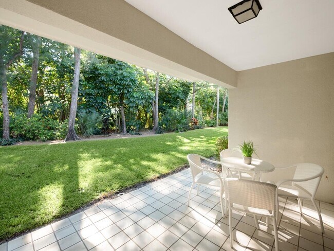 1262 Sugar Sands Blvd in West Palm Beach, FL - Building Photo - Building Photo