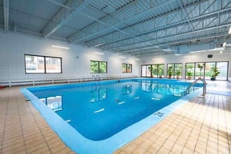 Villa Topaze in Montréal, QC - Building Photo - Building Photo