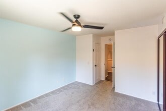 5830 Mission Center Rd in San Diego, CA - Building Photo - Building Photo