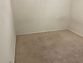 6800 Old Glory Ln in Oklahoma City, OK - Building Photo - Building Photo