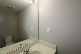 625 Miles Rd in Nicholasville, KY - Building Photo - Building Photo