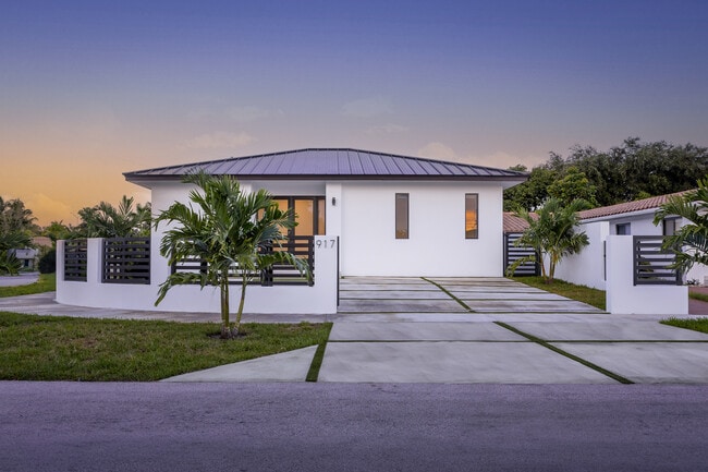 property at 917 SW 78th Pl