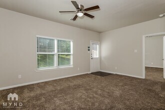 6030 Southern Vis in San Antonio, TX - Foto de edificio - Building Photo