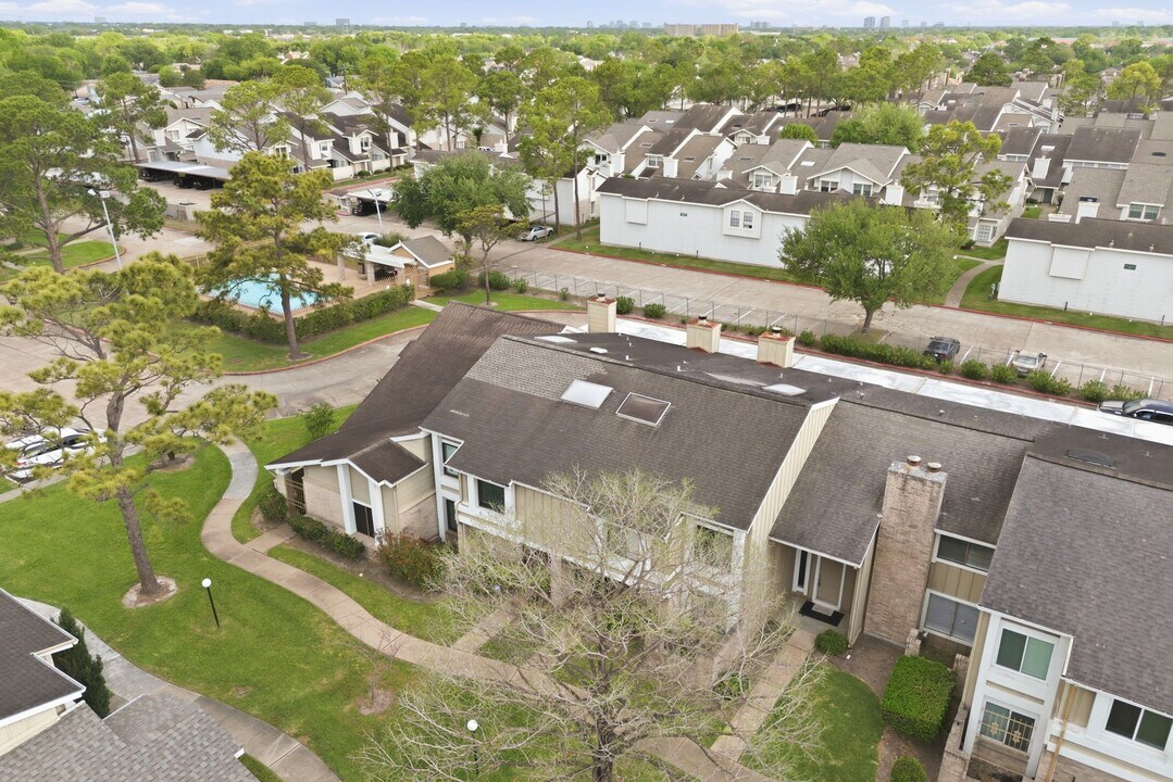 12027 Willow Trail in Houston, TX - Building Photo