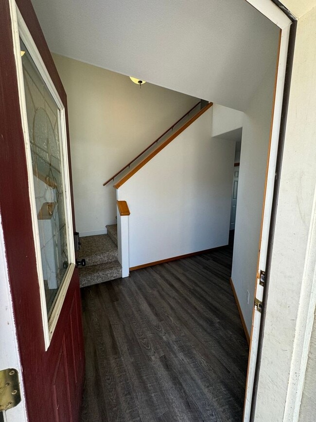 2711 Airport Rd in Ellensburg, WA - Building Photo - Building Photo