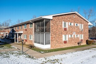 Kingswood Gardens Condos Apartments