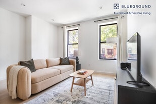 285 Kingsland Ave in Brooklyn, NY - Building Photo