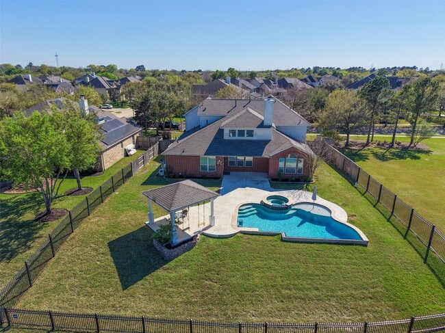 1922 Lake Grayson Dr
