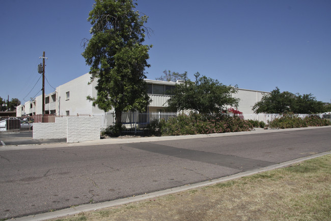 Spiral Staircase Apartments in Phoenix, AZ - Building Photo - Building Photo