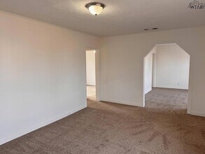 2209 Talunar Ln in Wichita Falls, TX - Foto de edificio - Building Photo