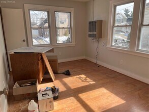 43 California Ave in Hempstead, NY - Building Photo - Building Photo