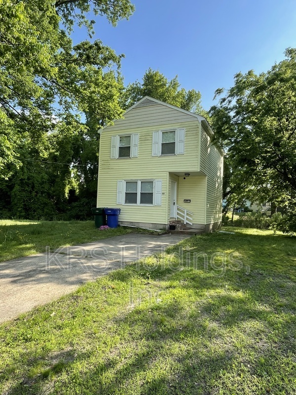 property at 117 Beechwood Ave