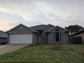 3713 Broken Pine Trail in Fort Worth, TX - Building Photo