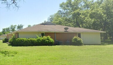920 E Sumpter St in Mexia, TX - Building Photo - Building Photo