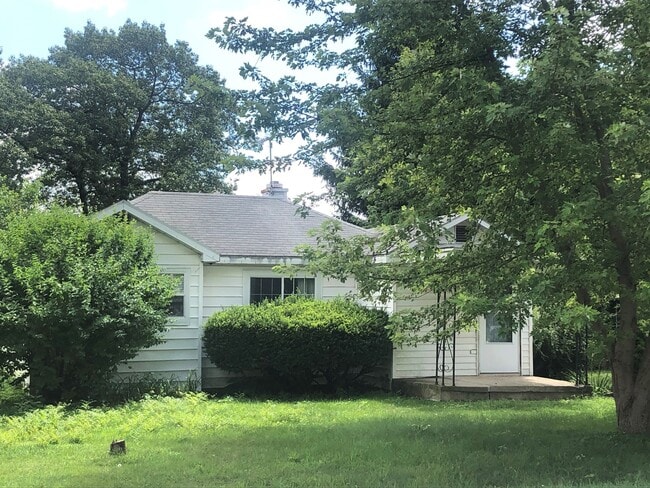 property at 6112 Hillcrest Rd