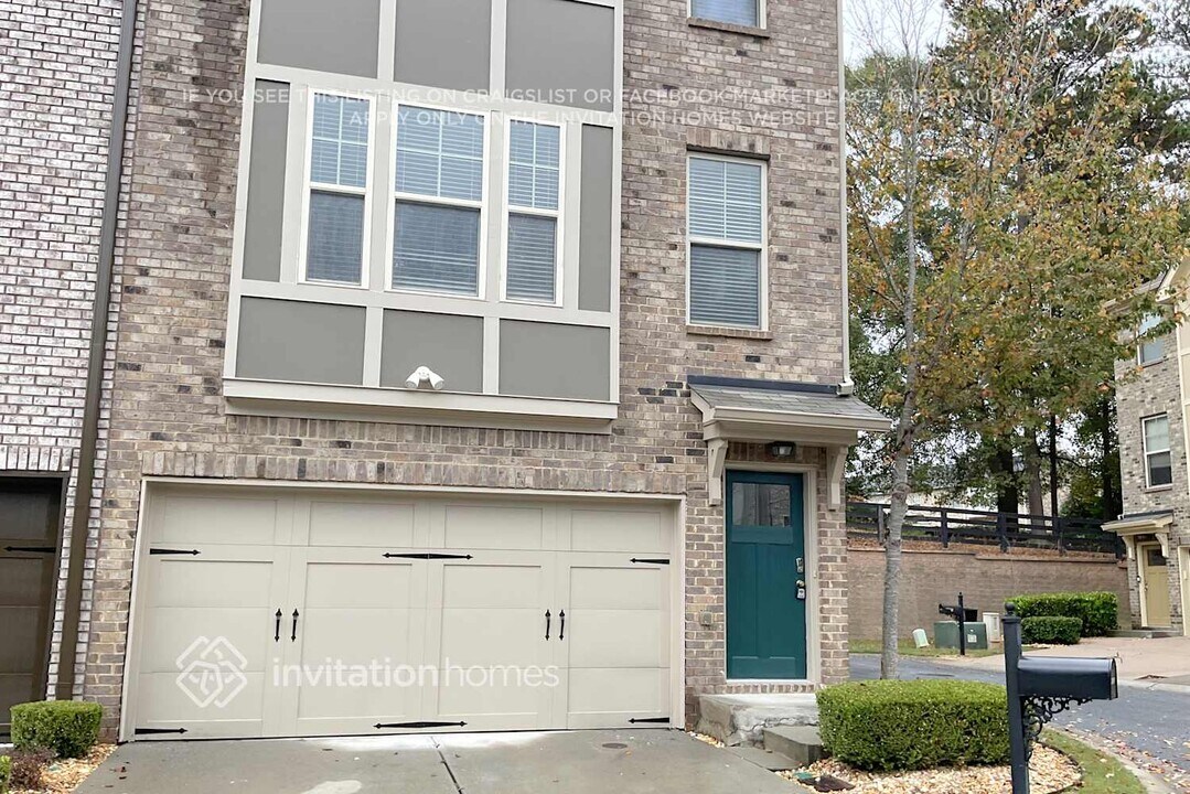 3099 Hallmark Ln NE in Buford, GA - Building Photo