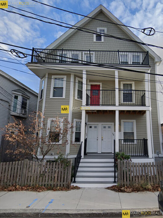 50 White St, Unit 3 in Somerville, MA - Foto de edificio