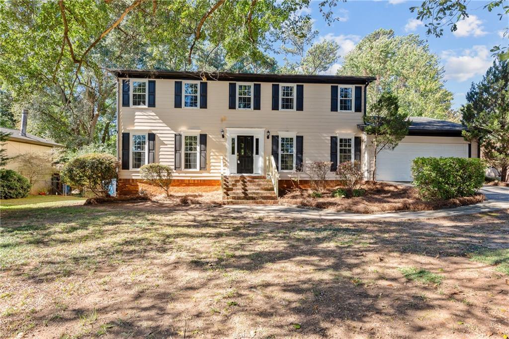 3251 Bunten Rd in Duluth, GA - Foto de edificio