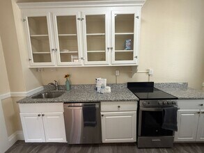 1470 Beacon St in Boston, MA - Building Photo - Building Photo