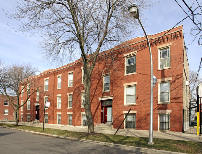 2091-2099 N Stave St in Chicago, IL - Building Photo - Building Photo