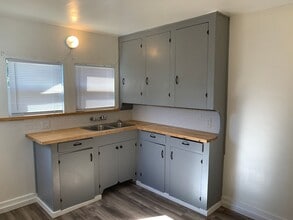 912 Wayside Dr in Turlock, CA - Building Photo - Building Photo