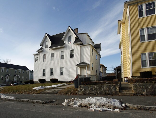 5-9 Palm St in Worcester, MA - Foto de edificio - Building Photo