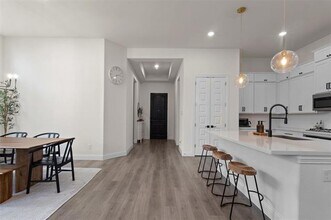 4719 Mulberry Hill Ln in Arlington, TX - Building Photo - Building Photo