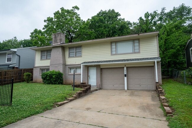 property at 4040 N Elgin Ave