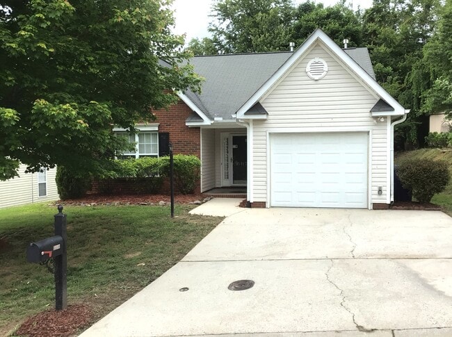 property at 5117 Oakhurst Park Ct