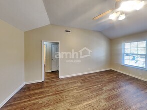 1228 Shannon Ln in La Vergne, TN - Building Photo - Building Photo