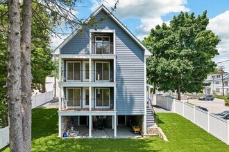 8 Water St in Meredith, NH - Building Photo - Building Photo