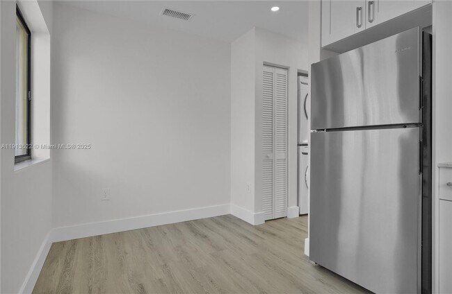 20127 SW 88th Ct in Cutler Bay, FL - Building Photo - Building Photo