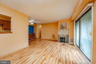 254 Vail Ct, Unit 257 in Hamilton, NJ - Building Photo - Building Photo