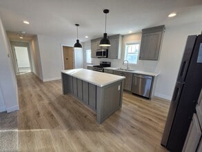 175 N Michigan Ave in Coldwater, MI - Building Photo - Building Photo