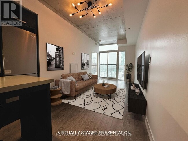 1205 Queen St W in Toronto, ON - Building Photo - Building Photo